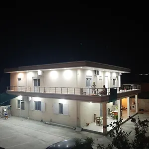 Dhoma Plazhi Nefeli Apartmán