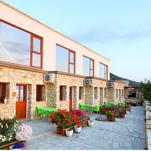 Dena Apartmán
